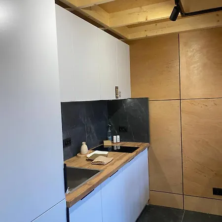 Chalet Mayak модульні будиночки в яблуниці