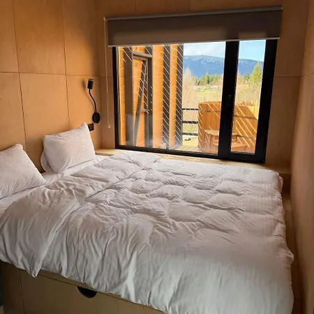 Mayak модульні будиночки в яблуниці Chalet Yablunytsia